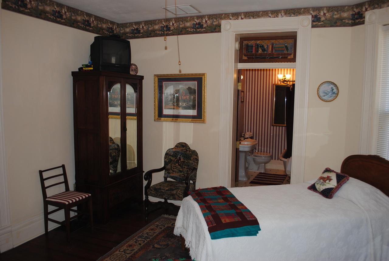 L&N Bed And Breakfast Ltd Henderson Ngoại thất bức ảnh
